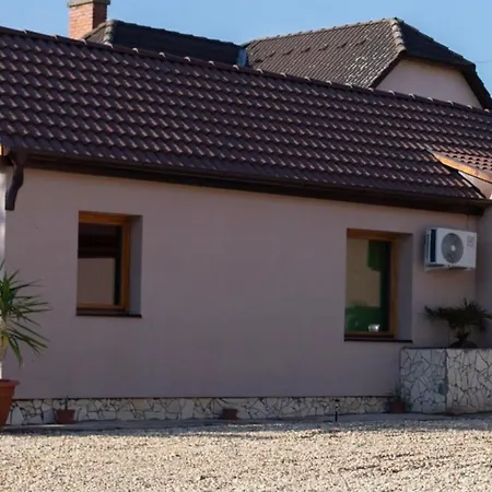 Apartment Ivanhoe Apartman Nyírbátor