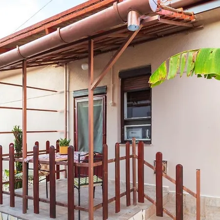 Daire Ivanhoe Apartman