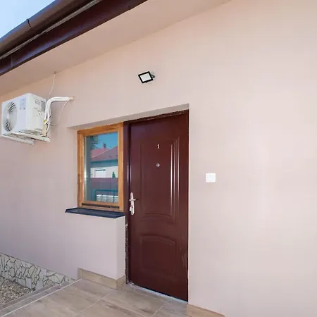 Ivanhoe Apartman Appartamento