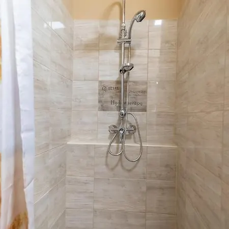 Appartamento Ivanhoe Apartman *