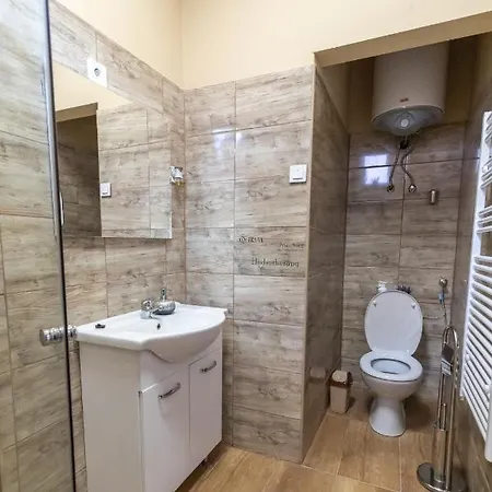 Ivanhoe Apartman Appartamento