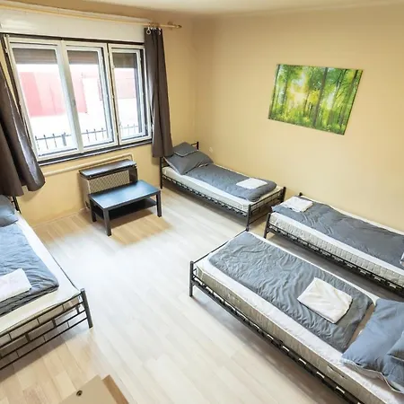 Ivanhoe Apartman Apartment Nyirbator