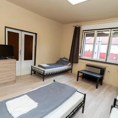 Daire Ivanhoe Apartman *
